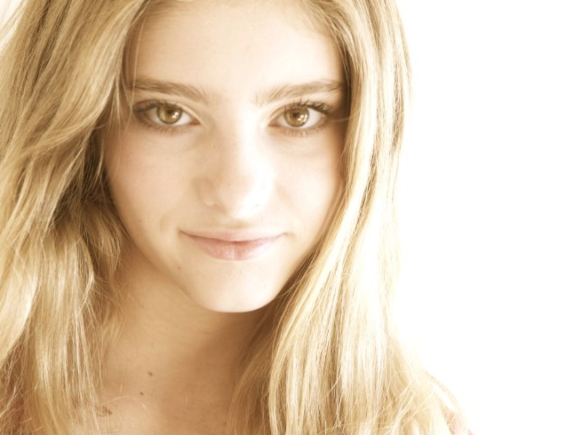 DWTS Cast Hunger Games Child Star Willow Shields